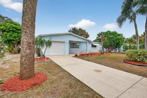 2631 NE Myrtle, Jensen Beach, FL 34957