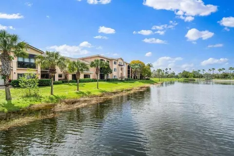 2725 Anzio Ct #304, Palm Beach Gardens, FL 33410
