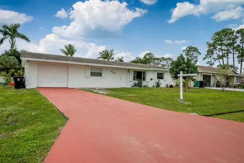 750 SE Academy Ln, Port Saint Lucie, FL 34984