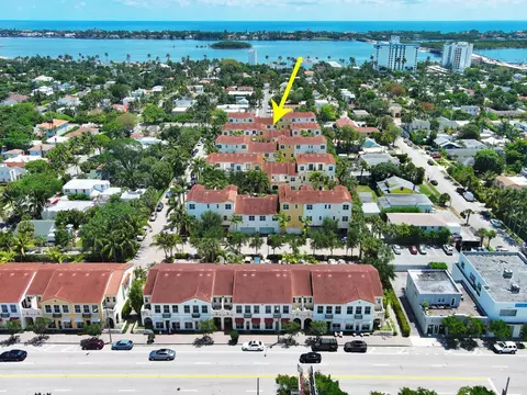 3673 Historic Ln, West Palm Beach, FL 33401