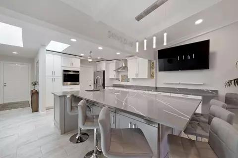 7 Ridge Pointe Dr #C, Boynton Beach, FL 33435