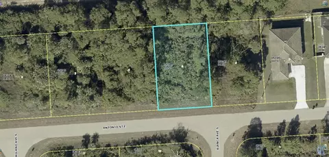 1235 Antonio St E, Lehigh Acres, FL 33974
