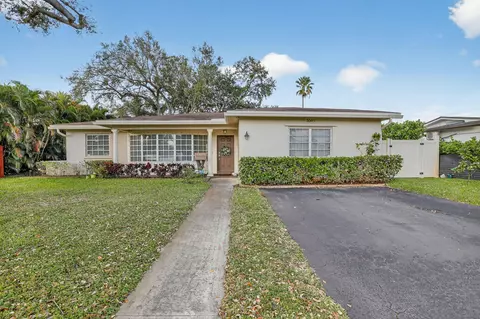 5507 Mckinley St, Hollywood, FL 33021