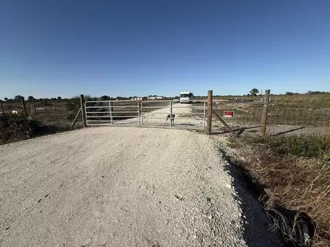 21377 NW 276th St, Okeechobee, FL 34972