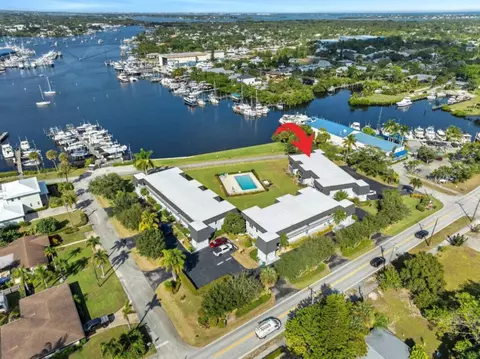 4726 SE Capstan Ave #4, Stuart, FL 34997