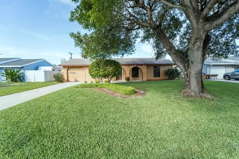 3753 Coelebs Ave, Boynton Beach, FL 33436