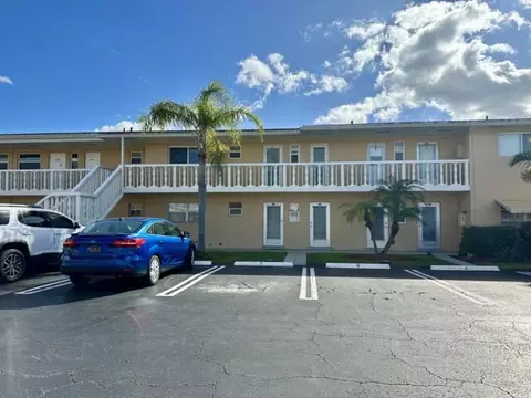 2151 NE 1st Ct #105, Boynton Beach, FL 33435
