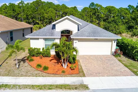 9756 Palm Breezes Dr, Fort Pierce, FL 34945