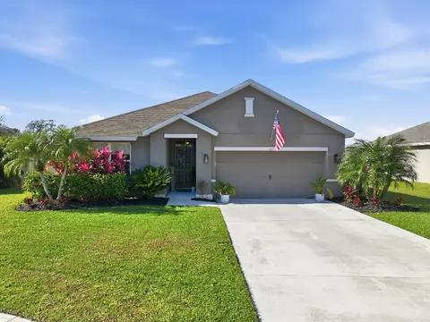 3113 Yellowstone Cir, Fort Pierce, FL 34945