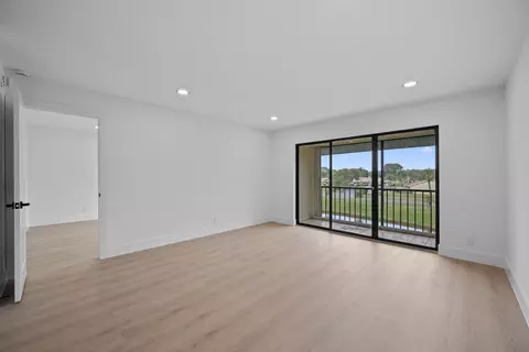 1112 Green Pine Blvd #F3, West Palm Beach, FL 33409