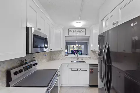 5620 Spindle Palm Ct #B, Delray Beach, FL 33484