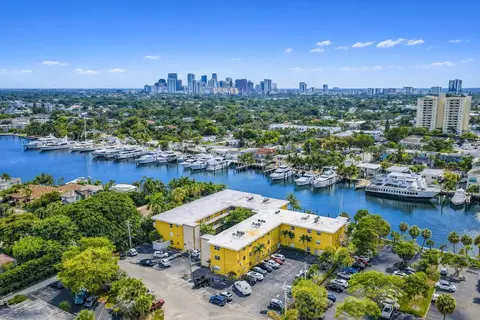 815 Middle River Dr #114, Fort Lauderdale, FL 33304