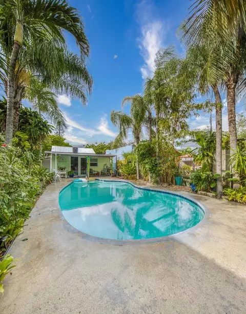 124 N F St, Lake Worth Beach, FL 33460