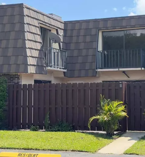 1660 Forest Lks #C, West Palm Beach, FL 33406