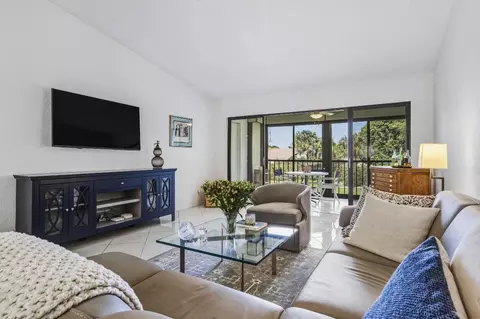 5121 Oak Hl #423, Delray Beach, FL 33484