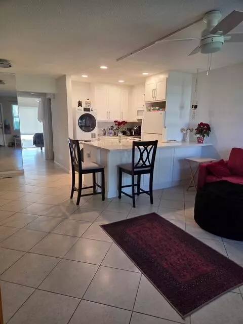 460 Horizons W #111, Boynton Beach, FL 33435