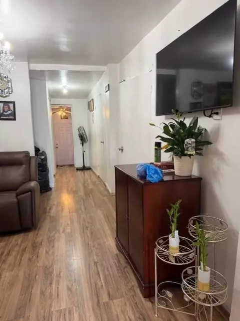 2711 NW 169 Ter, Miami Gardens, FL 33056