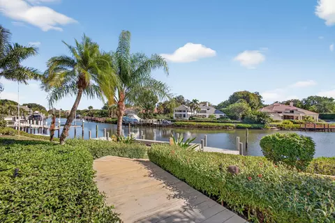 2926 Rhone Dr, Palm Beach Gardens, FL 33410