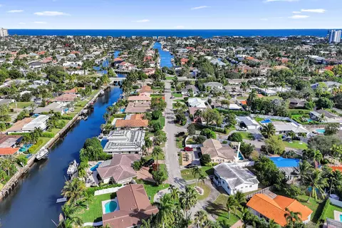 2110 NE 29th St, Lighthouse Point, FL 33064