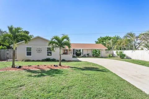 1289 Anhinga Dr, Wellington, FL 33414