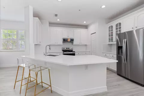 295 NE 5th Ave #32, Delray Beach, FL 33483