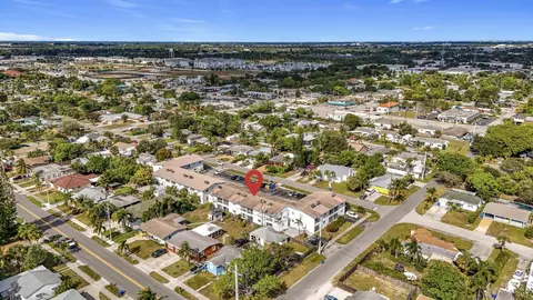 410 W Palm St #24, Lantana, FL 33462