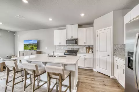 Kitchen - 5735 SEdgewater Cir, Stuart, FL 34997 photo 3 of 7