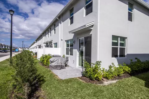 Exterior - 5735 SEdgewater Cir, Stuart, FL 34997 photo 3 of 8