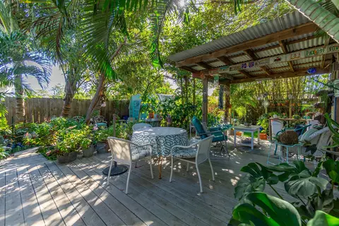 206 SE 3rd Ave, Boynton Beach, FL 33435