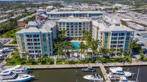 804 E Windward #307, Lantana, FL 33462