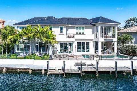 896 NE Mulberry Dr, Boca Raton, FL 33487