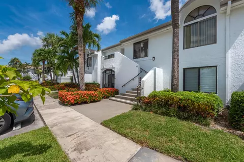 7689 Glendevon Ln #1807, Delray Beach, FL 33446