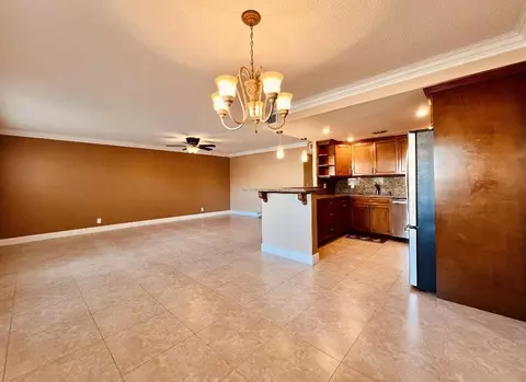 110 Greenbrier B, West Palm Beach, FL 33417