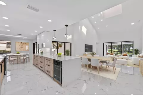 6 Clubhouse, Boynton Beach, FL 33436