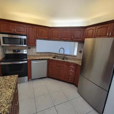 23 Via De Casas Sur #103, Boynton Beach, FL 33426