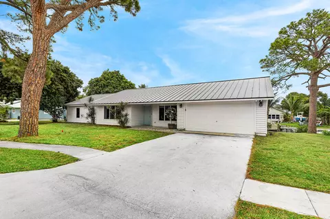 709 Warren Dr, Jupiter, FL 33458