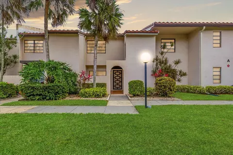 21386 Juego Cir #10C, Boca Raton, FL 33433