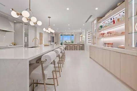 220 SE Mizner Blvd #603, Boca Raton, FL 33432