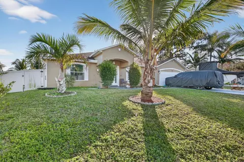 1121 SW Ivanhoe St, Port Saint Lucie, FL 34983