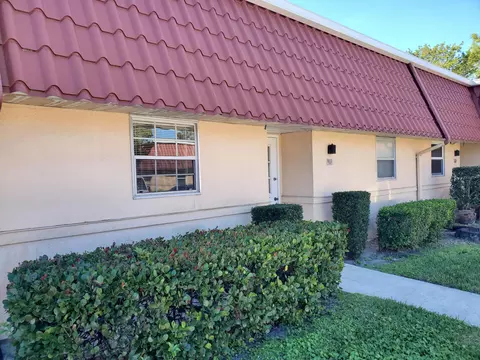 155 Amherst Ln, Lake Worth, FL 33467