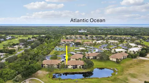 6333 SE Williamsburg Dr #204, Hobe Sound, FL 33455