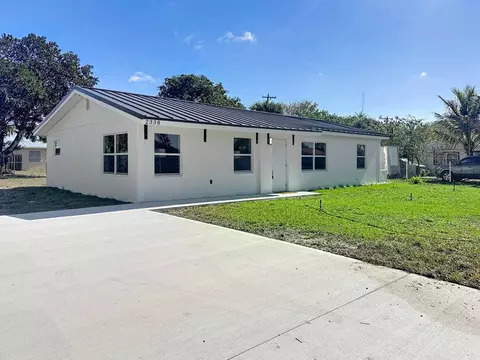 2338 2nd Ct SE, Vero Beach, FL 32962