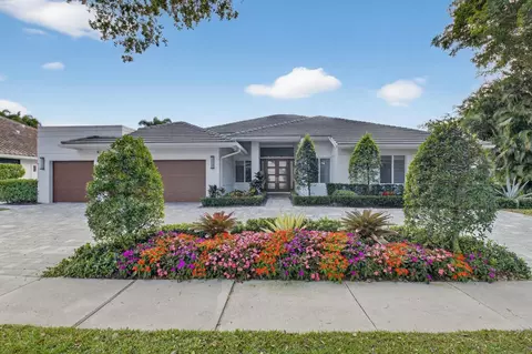 3290 Saint Annes Dr, Boca Raton, FL 33496
