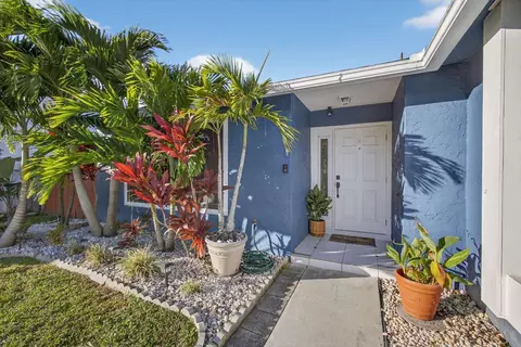 154 Rosewood, Jupiter, FL 33458