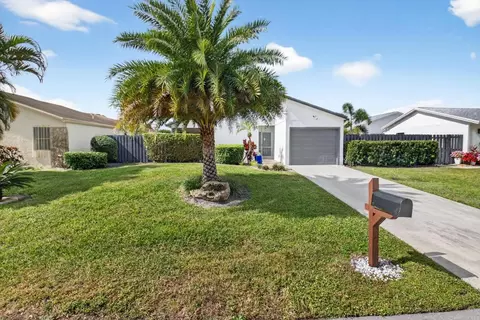 800 NW 32nd Ave, Delray Beach, FL 33445