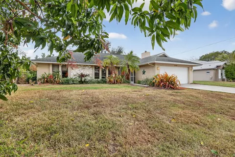 3438 SE Hart Cir, Port Saint Lucie, FL 34984