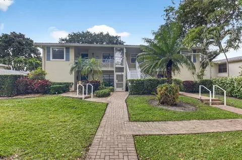 33 Westgate Ln #C, Boynton Beach, FL 33436