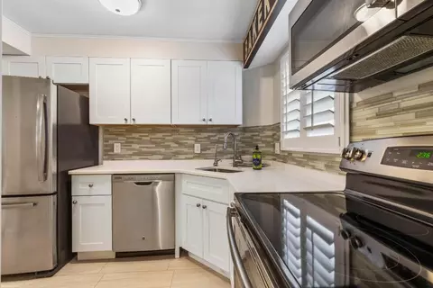 18081 SE Country Club Dr #7-61, Jupiter, FL 33469
