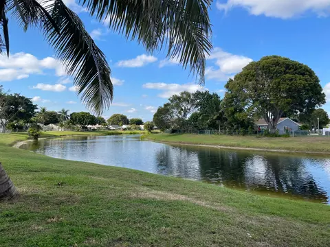 9129 Carma Dr, Boynton Beach, FL 33472