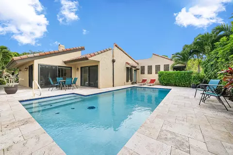 5926 Patio Dr, Boca Raton, FL 33433